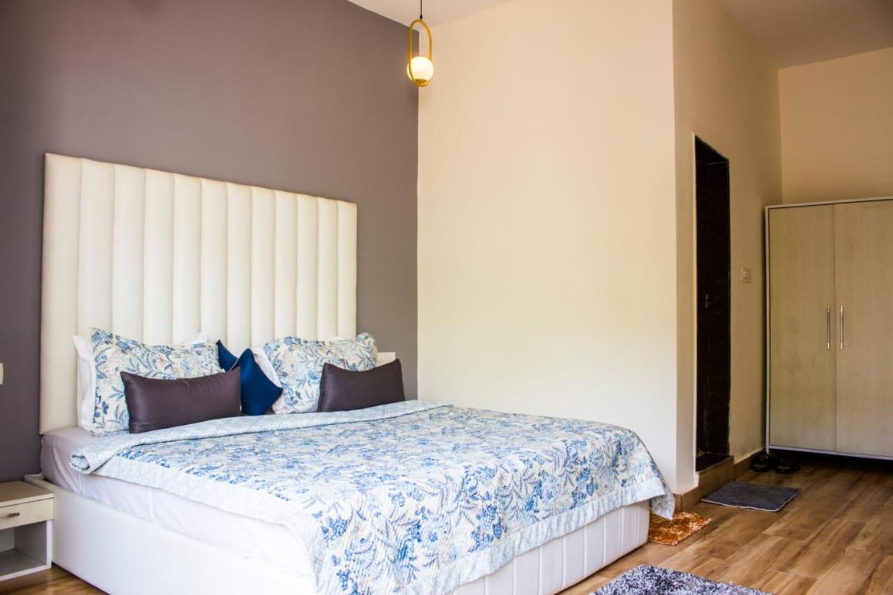 The Me Ra Kee House Hotel Morjim Eksteriør billede
