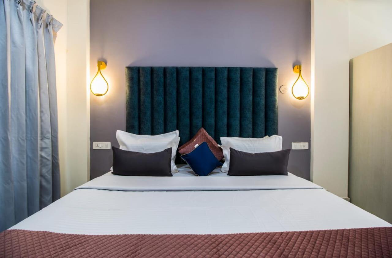 The Me Ra Kee House Hotel Morjim Eksteriør billede